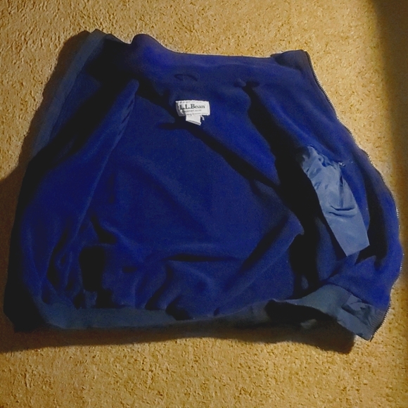 LL. Bean Fleece Lined Vest - Picture 3 of 4